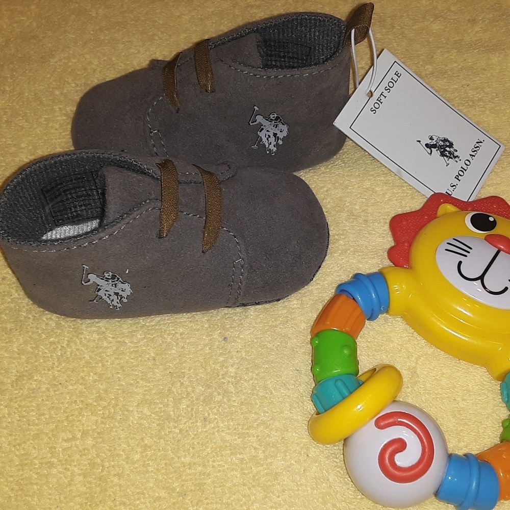 Baby polo shoes size 3-6 months
